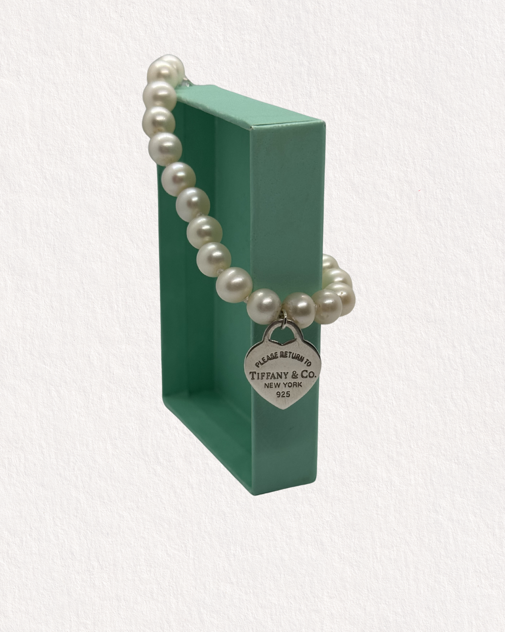 Tiffany & Co - Pearl Return to Tiffany Bracelet
